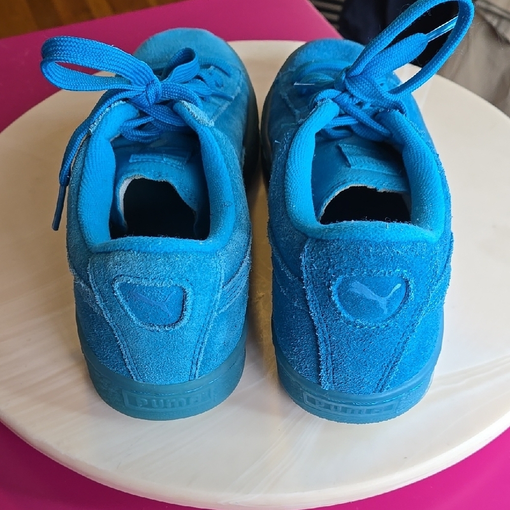 Puma Brand, Blue Kids Sneakers Youth Size 7. - Picture 7 of 12